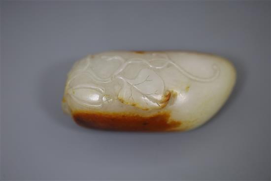 A Chinese white and russet skin jade gourd snuff bottle, 18th/19th century, H. 6.5cm